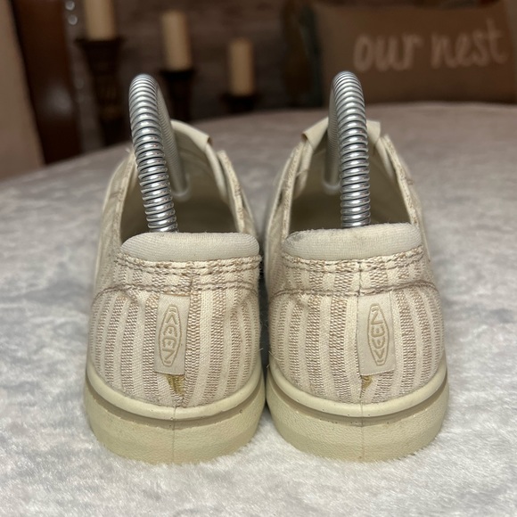 KEEN “Elsa” Tan Striped Slip On Sneaker 6.5 - Picture 15 of 16
